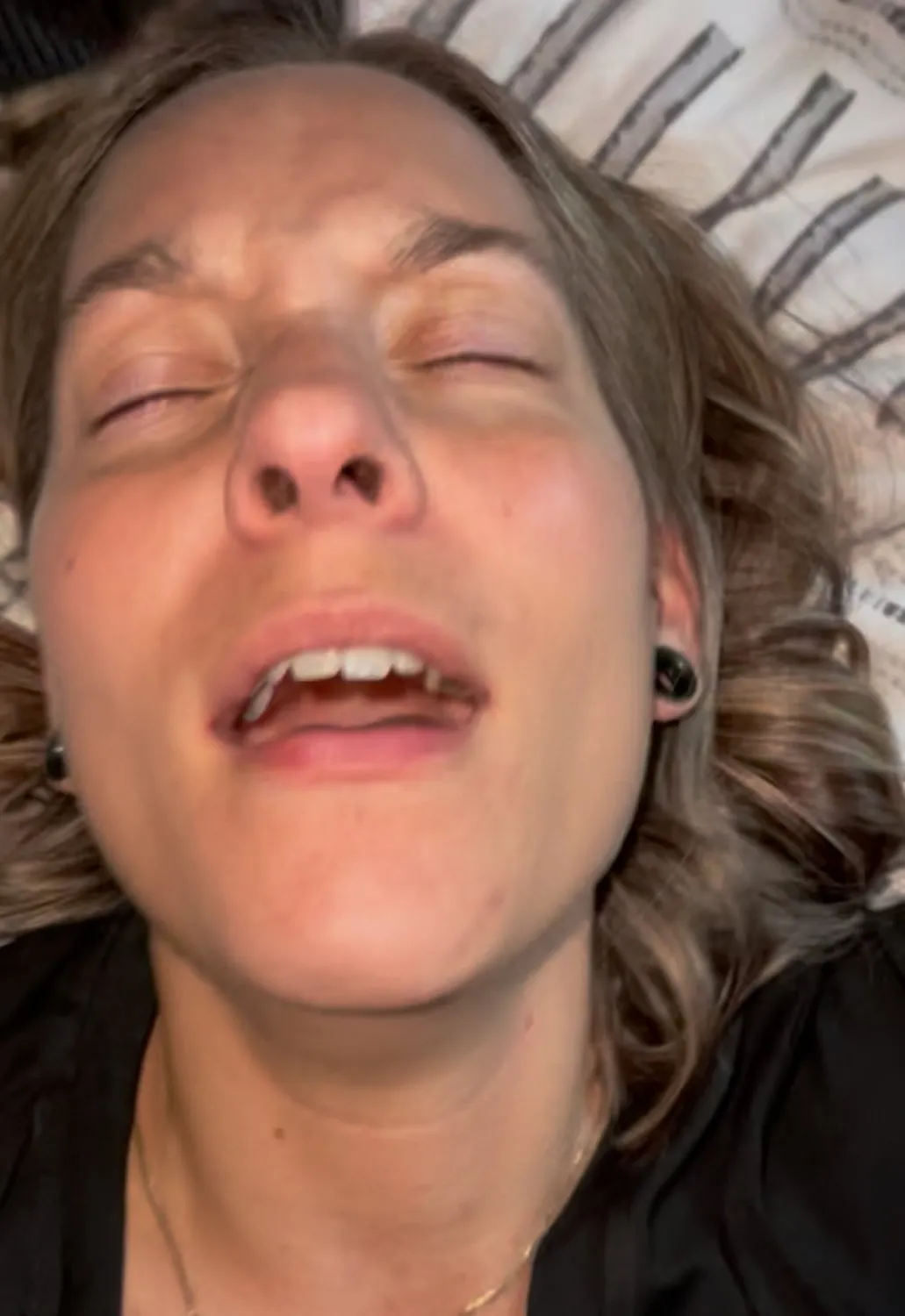 Hot MILF Gets Dicked Down Hard and Creampied